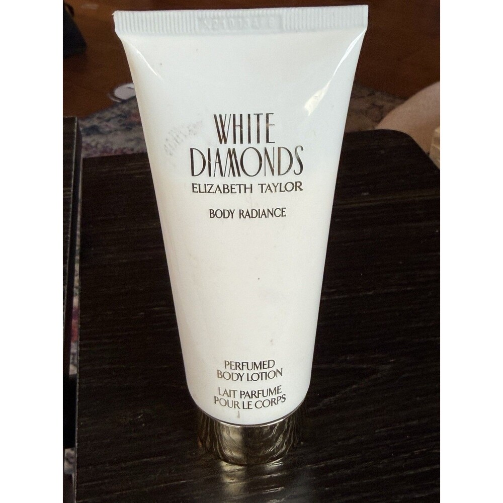 White Diamonds Perfumed Body Lotion Pour le Corps 3.3 oz 100 ml for Her Women